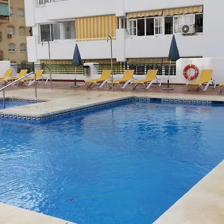 Cubo's De Lacroix & Pool * Fuengirola